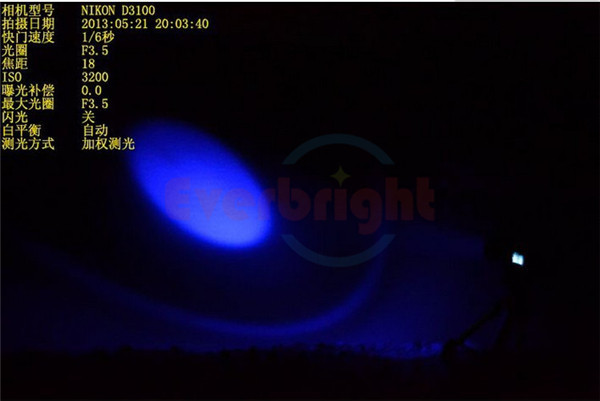 5w-Zoom-Blue-White-Light-Source-CREE-Q5-LED-Night-Fishing-Camping-Lamp-Power-Display-Tripod (3)