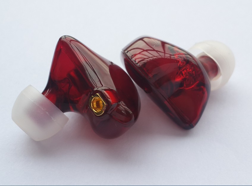 2015 3.14 Hifi sport Headphone Stereo Professional in-ear earphones high resolution headset for mp3 iPhone5 moxpad X3 piston 2015 3.14 Hifi sport Headphone Stereo Professional in-ear earphones high resolution headset for mp3 iPhone5 moxpad X3 piston