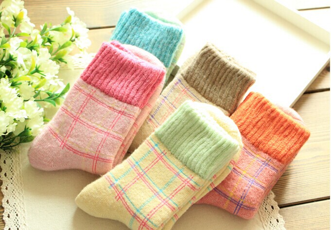 Socks female autumn and winter wool socks thickeni...