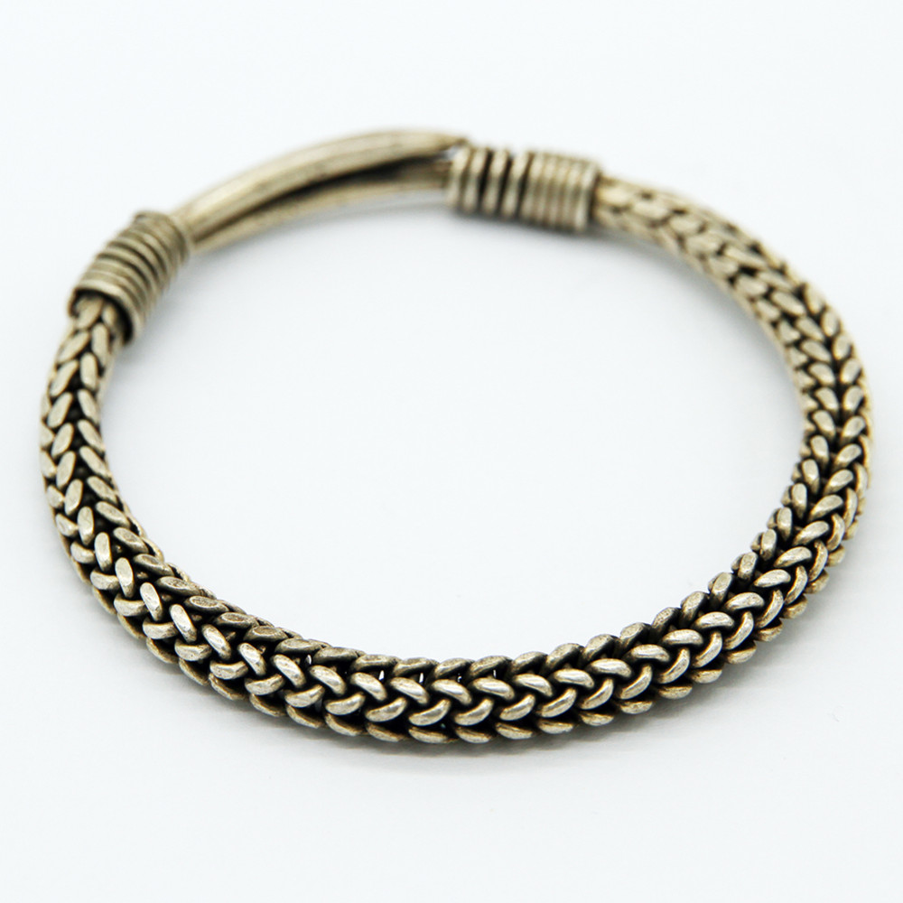 China/'s exquisite Tibetan silver hand-carved multicolored bracelet