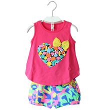 Clothing sets Girls Children set love print female child sleeveless T shirt and flower shorts new