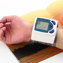 2016 Home Automatic Wrist digital lcd blood pressure monitor portable Tonometer Meter for blood pressure meter