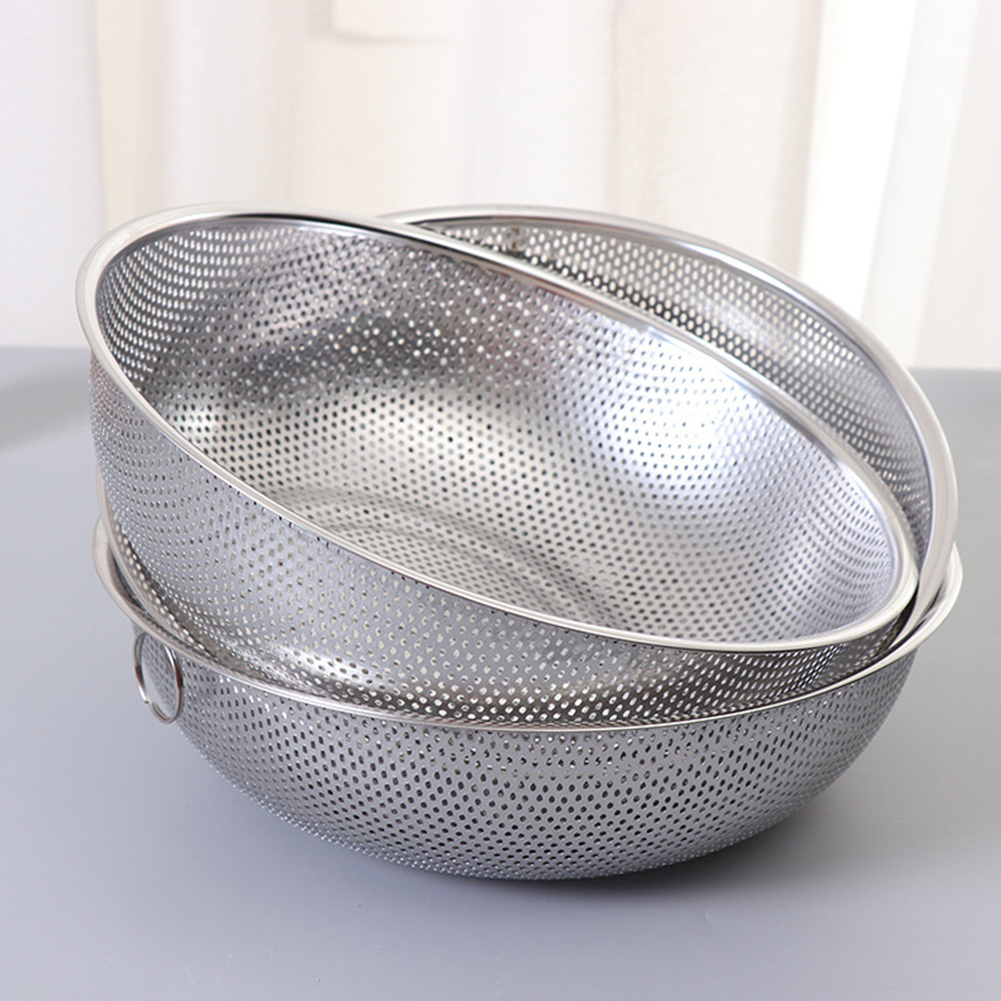 colander strainer difference