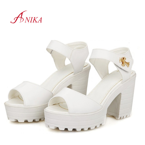 http://g01.a.alicdn.com/kf/HTB13nEFHFXXXXcNXpXXq6xXFXXXa/Summer-font-b-Fashion-b-font-New-font-b-Sandals-b-font-2015-Women-Sexy-Comfortable.jpg