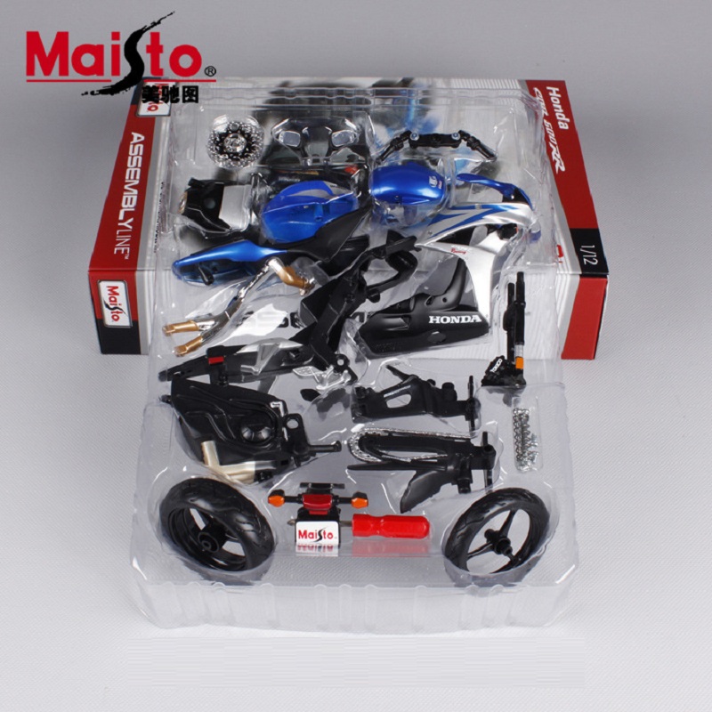 Maisto CBR600RR Motorcycle Model Building Kits 1/12 Assembly Model