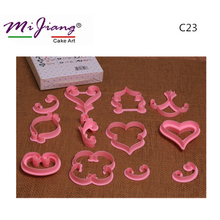 12pcs/set Plastic Cookie Cutters Fondant Biscuit Cake Decorating Tools Bakeware CooKing Tools for Baking Kitchen Accessories C23