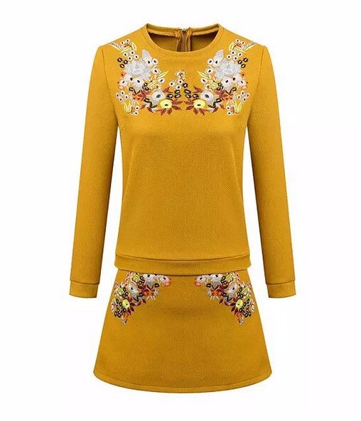 2015 Autumn new women\'s o-neck sweater embroidered flowers skirt suit ladies fashionable suits branded free shipping (2)