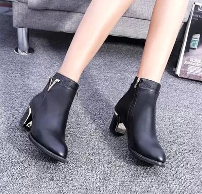 2015 Women Ankle Boots Lace Up Med Square Heel High Quality Stylish Classic Hot Sell Woman Fashion Winter Shoes SB043
