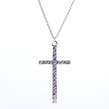 Hot Europe And The United States Vintage Jewlery fully jewelled Color Cross Pendant Necklace Wholesale Price