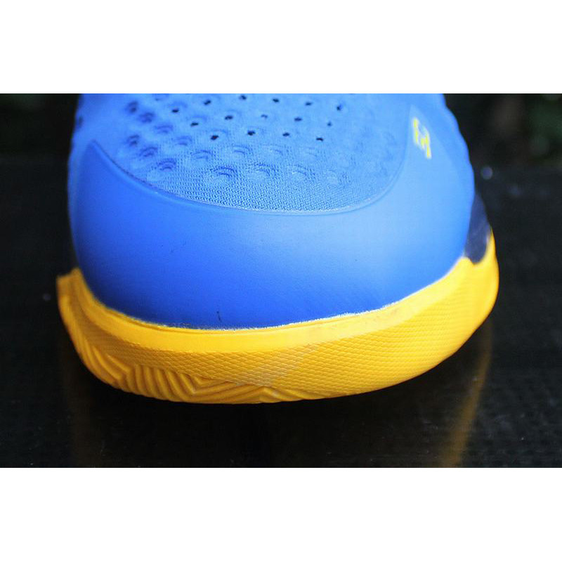 ua-stephen-curry-1-one-low-basketball-men-shoes-blue-yellow-004