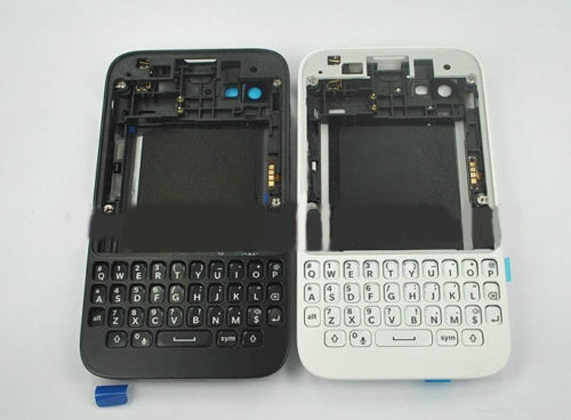     blackberry q5        via 