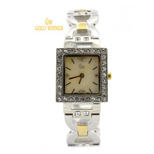 GOLD WINNER Brand Fashion Casual Diamond Watches Women Girls Square Shell Face Waterproof Quartz Watches Wristwatches