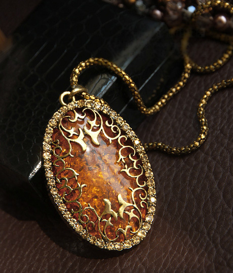 Amber necklace vintage