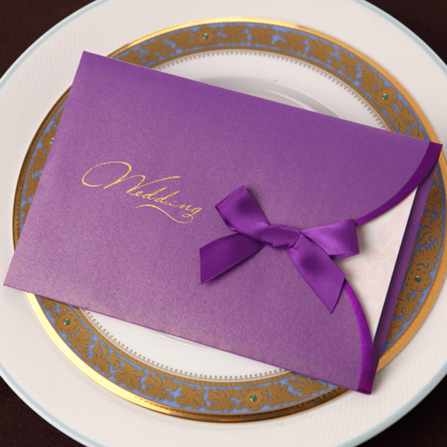 Chic diseño lila arco invitaciones de boda tarjetas en lila envÃo ... Boda Jardín diseño