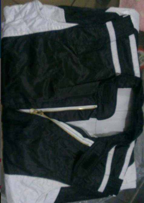 237f80b27f0a051b6cb101ec9b420bbb