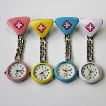 Moda cruz roja Nurse reloj 2015 nuevo reloj de la llegada cadena luminoso analógico de cuarzo Relojes de Relojes casuales relógio horas reloj