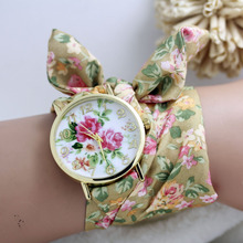 2015 New design Ladies flower cloth wrist watch gold fashion women dress watches high quality fabric watch sweet girls watch