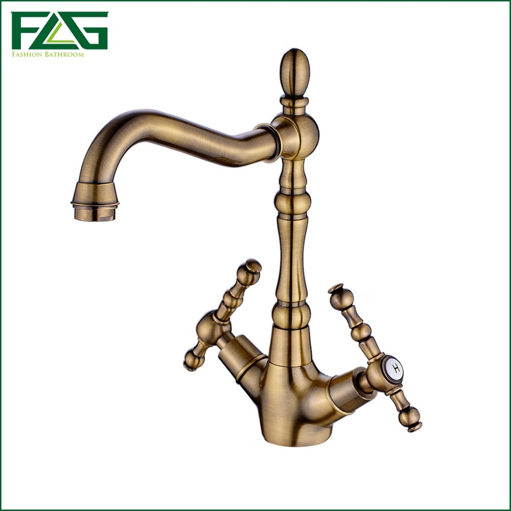 Compra bronce antiguo grifo de la cocina online al por mayor de China