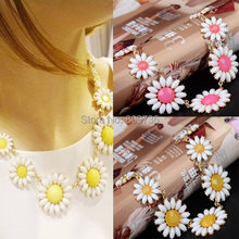 1PC Hot fashion candy color acrylic daisy necklace Yellow Pink flower choker neclace for women party Jewelry Free Ship