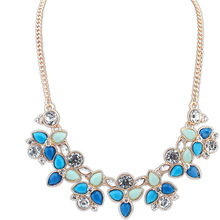 2014 Hot Collier Femme Fashion Leaf Rhinestone Resin Short Women Collar Choker Necklace Statement Jewelry