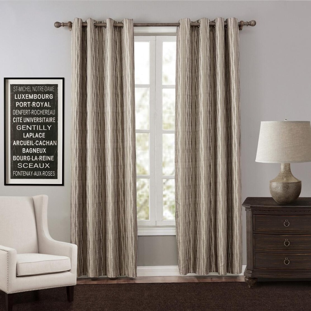 Schlafzimmer fenster: schlafzimmer mit dachschräge groÃe fenster ... Schlafzimmerleuchten modern
