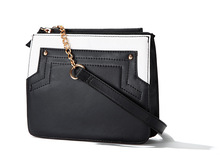 Black and White Fashion Classic Brief Design Women Flat Girls Day Shoulder Bag Cross Body Bag Chain Leather Strap Runway Catwalk