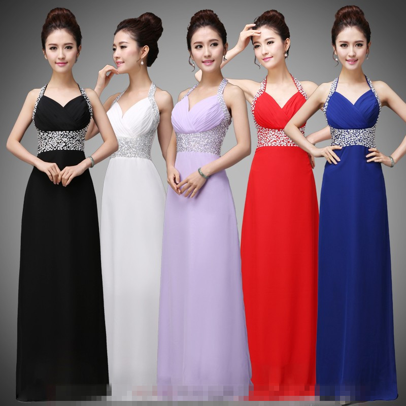vestidos largos escotados adelante