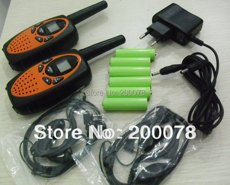 Long range PMR446 FRS walkie talkie radio cb mobile radio walky talky kits w/121 sub code + batteries + earphones+ charger