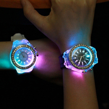Splendid 2016 New Luxury Brand Watch Women Dress Watches Silicone Led Luminous Watch Casual Clock Hours