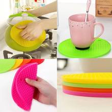1pcs Colorful Round Non-Slip Heat Resistant Mat Coaster Cushion Placemat Pot Holder Table Silicone Mat Kitchen Accessories 2015