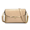 2017 new women messenger bags crocodile pattern patent leather handbag female small shoulder bags envelope clutch