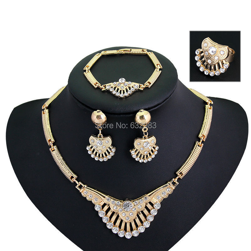 http://g01.a.alicdn.com/kf/HTB1B3QUIXXXXXXWXXXXq6xXFXXXU/Fashion-font-b-African-b-font-Beads-font-b-Jewelry-b-font-Sets-Wedding-Dress-Accessories.jpg