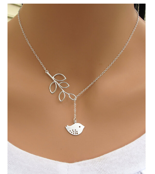 N605 Hot Selling New Style Fashion Vintage Femal Fish Leaves Short Necklace Pendant for Women Wedding