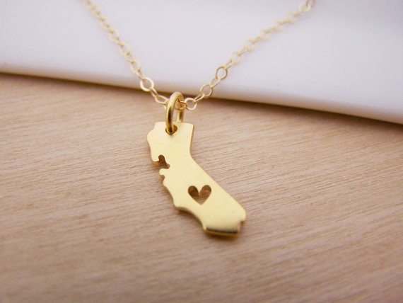 30PCS- N057 Outline California Map Necklace With Heart USA CA State Necklace I Heart Love California Necklaces