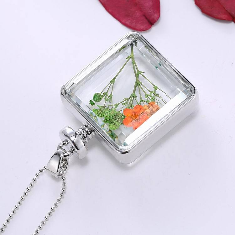 Silver Plated Square Shape Glass Bottle Mini Dried Flower Pendant Necklaces of Women Wholesale Jewelry Flower Necklace N024 23\'\' N02405-4