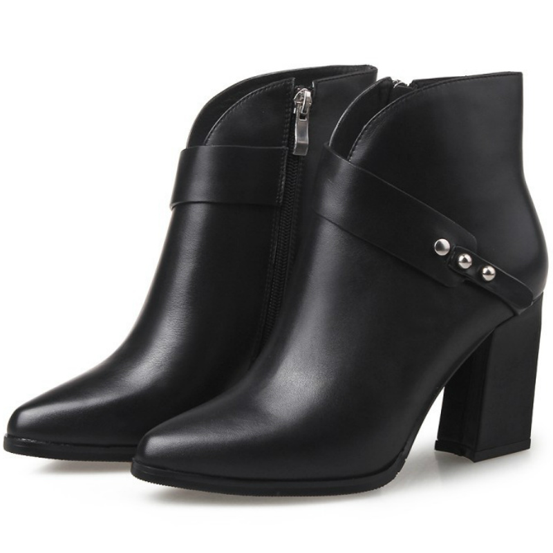real ugg logo on boots real ugg logo on boots