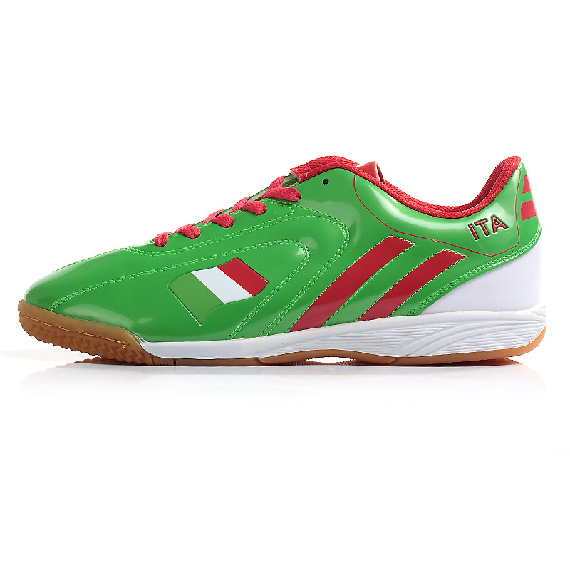 soccer training shoes