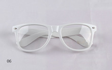 Wholesale New Arrival 9 Colors Retro Frame Trendy Glasses With No Prescription Lenses HG 0062