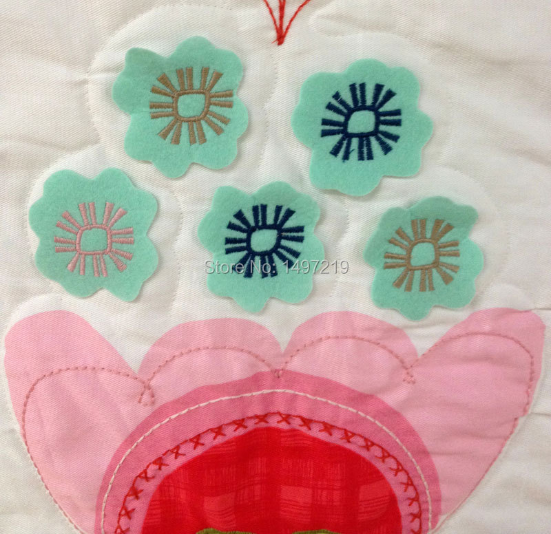 PH143 embroidery crib comforter sets (6)