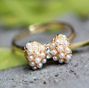 Pearl Crystal Cute Bow Rings Gold Plate Alloy Rhin...