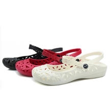 women sandals 2015 platform sandals summer style plastic hole shoes summer flat sandals comfortable antiskid beach slippers