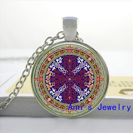 S-009 Celtic Jewelry - Celtic Mandala Glass Pendant Necklace - Celtic Decoration
