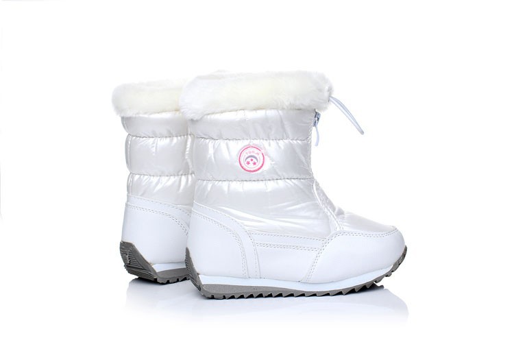 winter snow boots girl