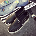 2015 Spring Fall Women Shoes PU Flat Shoes Metal Rivets Black White Loafers Shoes a Pedal