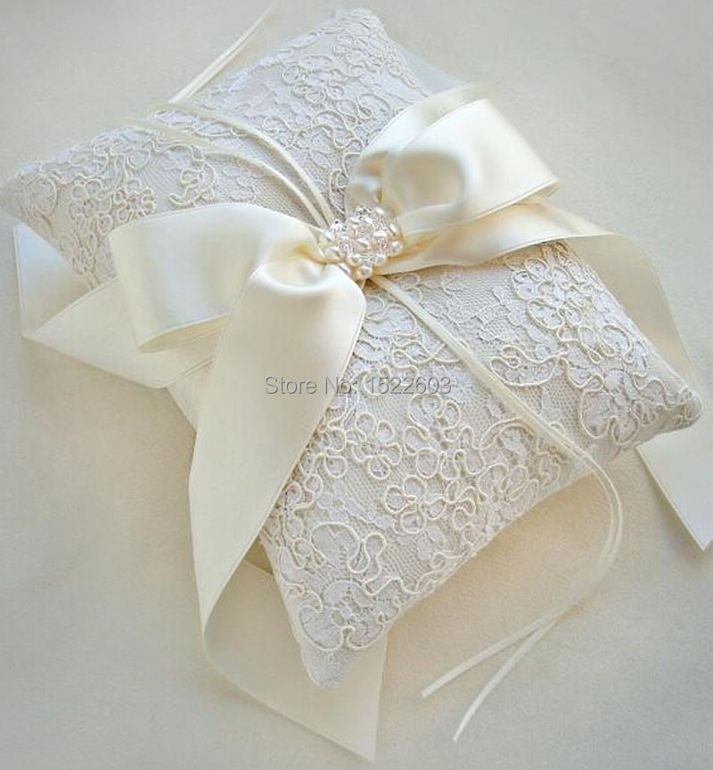 Size of wedding ring pillow