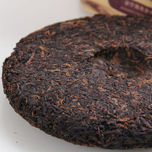 Free shipping 2013 yr Organic puer tea Famous expert 200g Haiwan old comrade 908 ripe cake