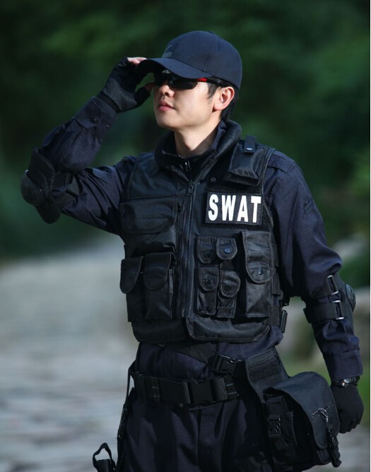 Man\'s tactical vest ,bulletproof vest Molle Tactical bulletproof vest Black vest cs vest (20)
