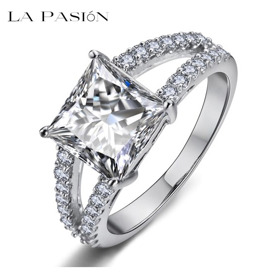 2 carat cubic zirconia engagement rings white gold