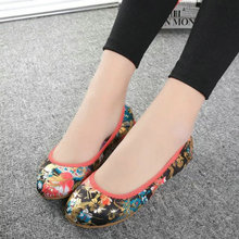 2016 Fashion Women’s Shoes Flat Heel cloth Flats with Asymmetric printing Soft Sole Casual Shoes Plus Size 41