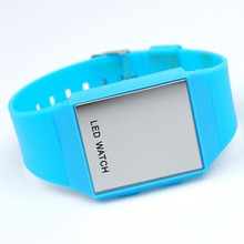 10 Colors Fashion LED Watch 2015 New Arrival Silicone Band Sports Digital Watch Women Men Kids